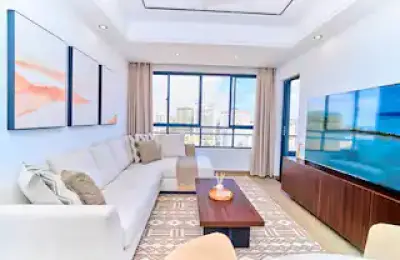 Kilimani Luxury 1BR • WiFi • Pool • Backup • 75”TV