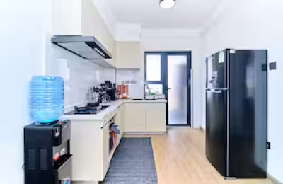 Kilimani Luxury 1BR • WiFi • Pool • Backup • 75”TV