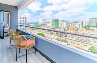 Kilimani Luxury 1BR • WiFi • Pool • Backup • 75”TV